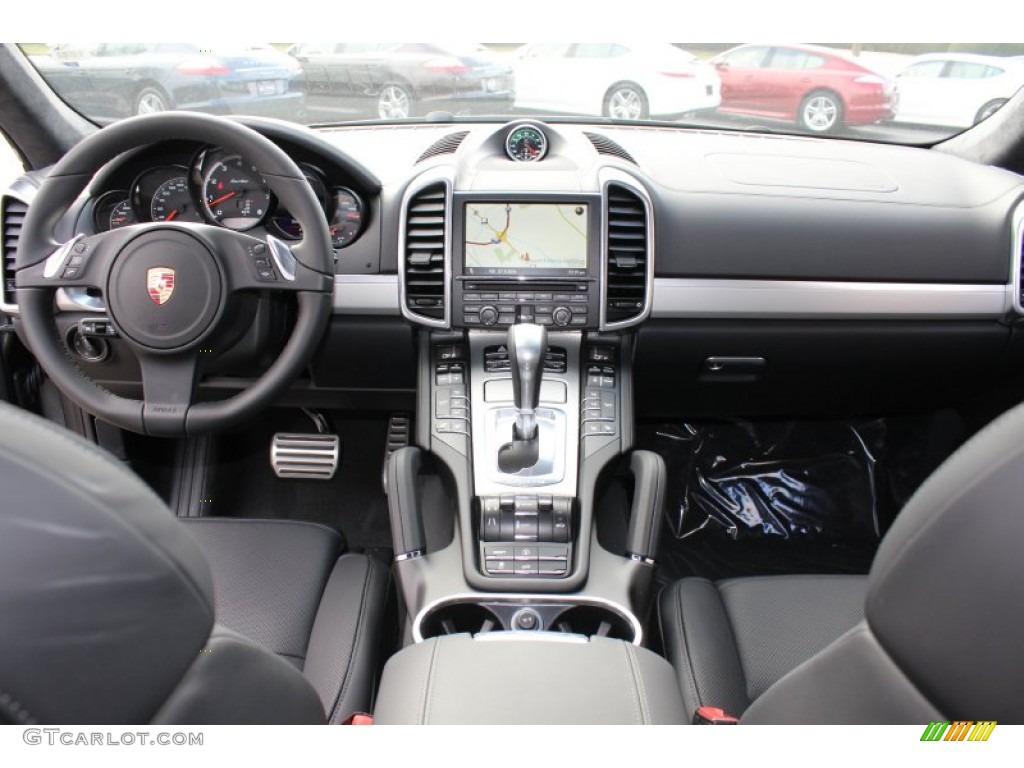 2012 Porsche Cayenne Turbo Black Dashboard Photo #62431470