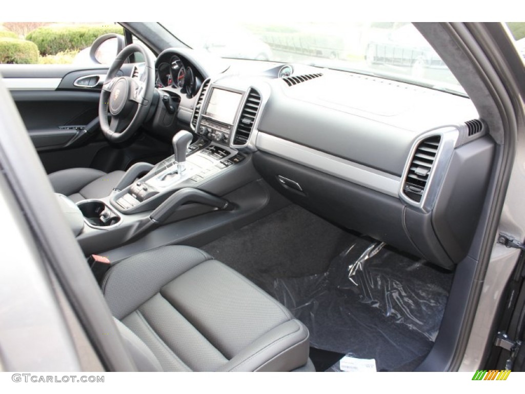 2012 Porsche Cayenne Turbo Black Dashboard Photo #62431509