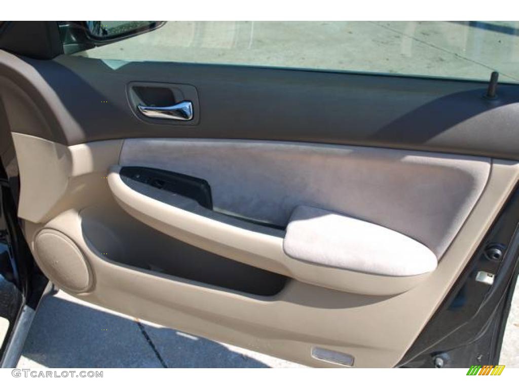 2003 Accord LX Sedan - Eternal Blue Pearl / Ivory photo #24