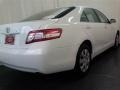 Super White - Camry  Photo No. 18