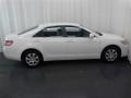Super White - Camry  Photo No. 19