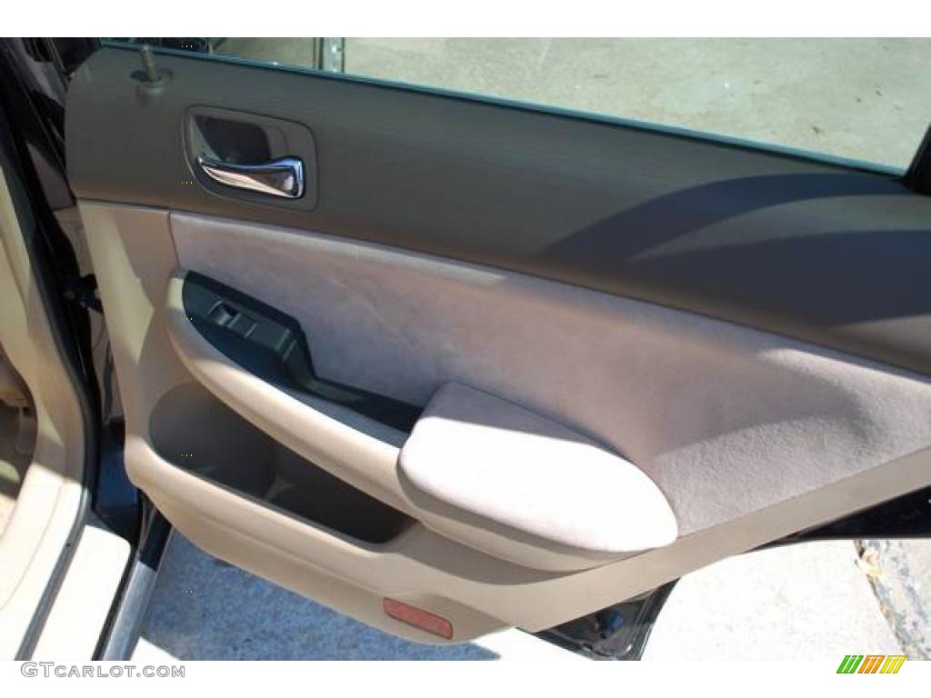 2003 Accord LX Sedan - Eternal Blue Pearl / Ivory photo #33