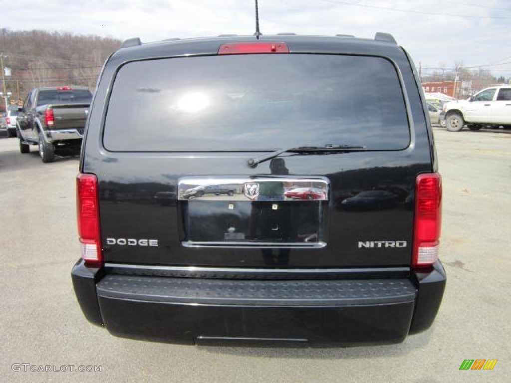 2010 Nitro SE 4x4 - Dark Charcoal Pearl / Dark Slate Gray/Light Slate Gray photo #4