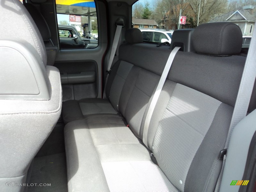 2006 F150 XLT SuperCab 4x4 - Bright Red / Medium/Dark Flint photo #7