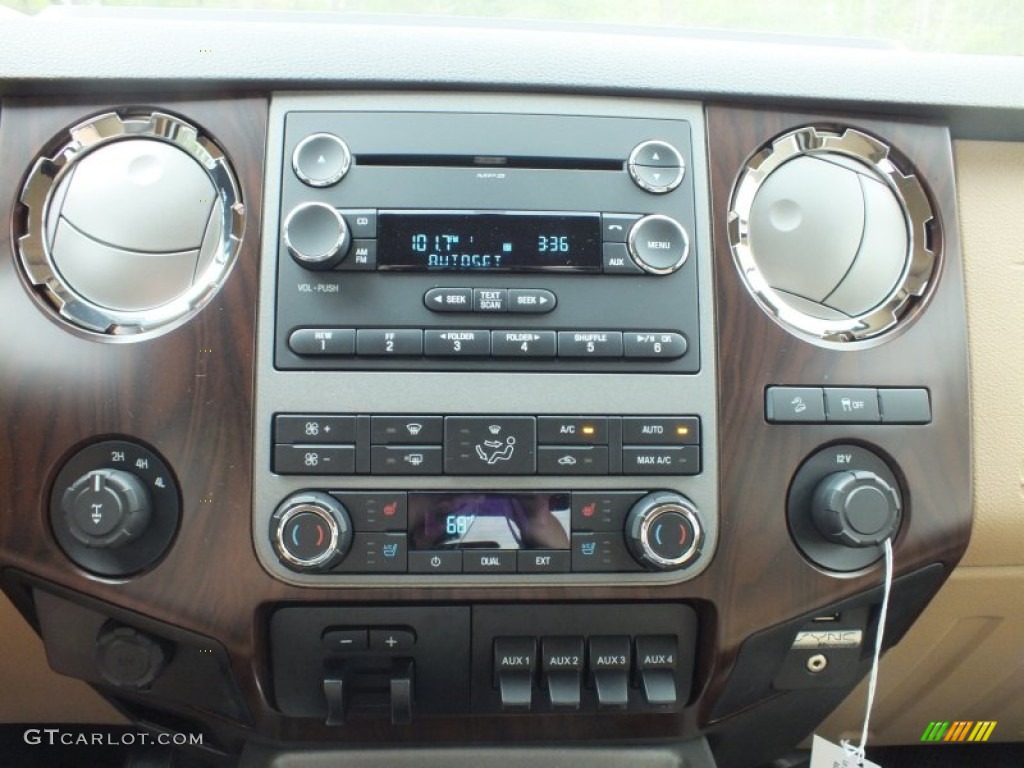 2012 Ford F350 Super Duty Lariat Crew Cab 4x4 Controls Photo #62437681