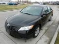 Black - Camry LE Photo No. 7