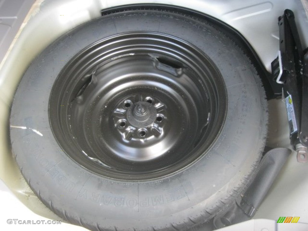 2010 CR-V LX AWD - Alabaster Silver Metallic / Gray photo #29