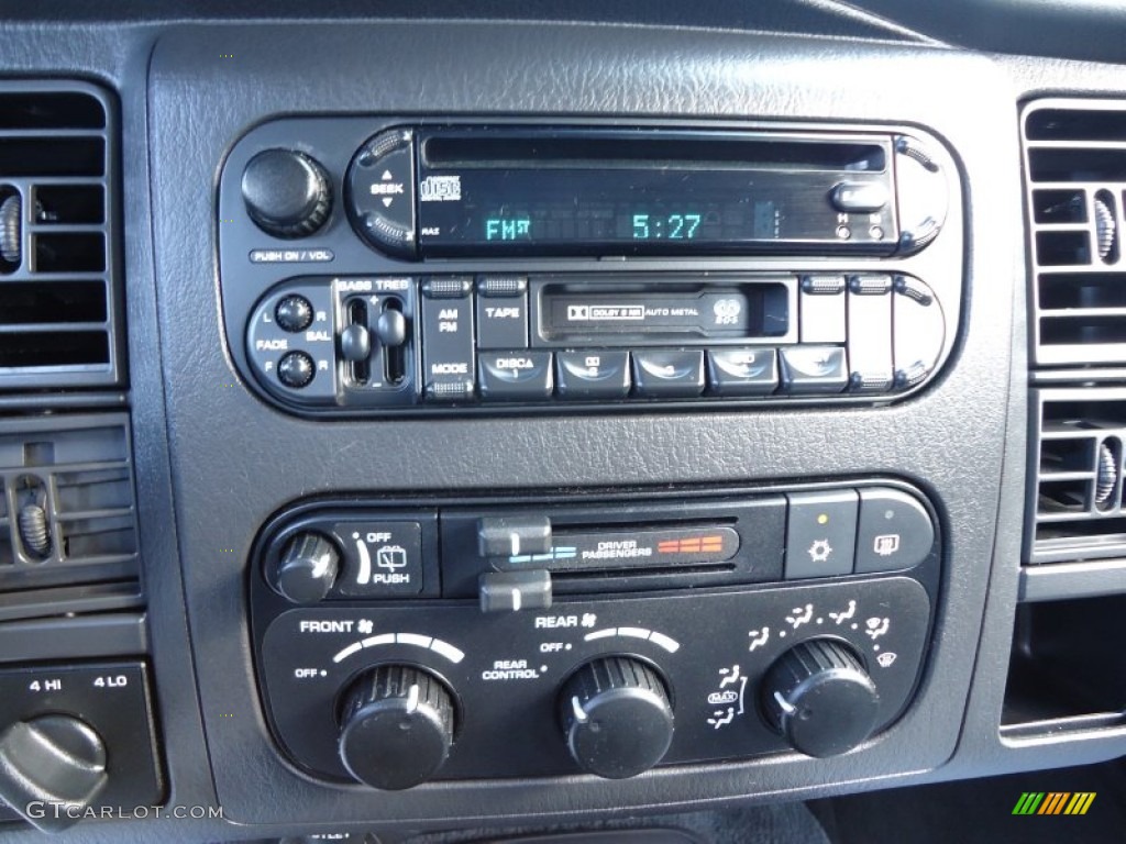 2002 Dodge Durango SLT 4x4 Controls Photo #62440312