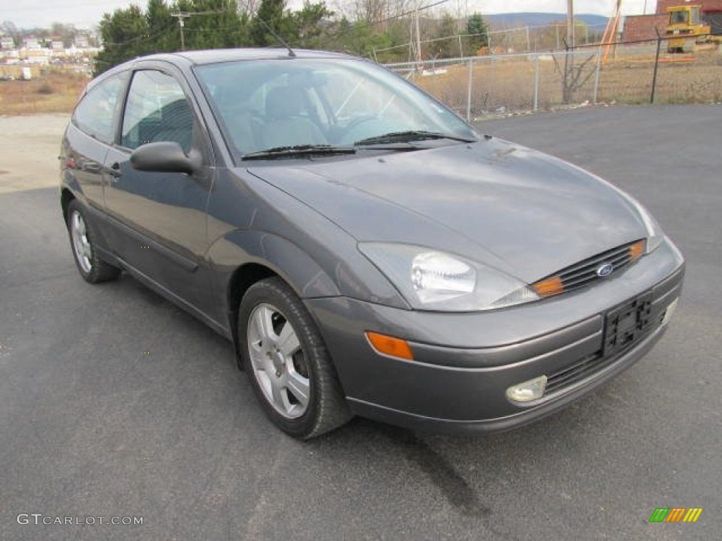 2003 Focus ZX3 Coupe - Liquid Grey Metallic / Medium Graphite photo #5