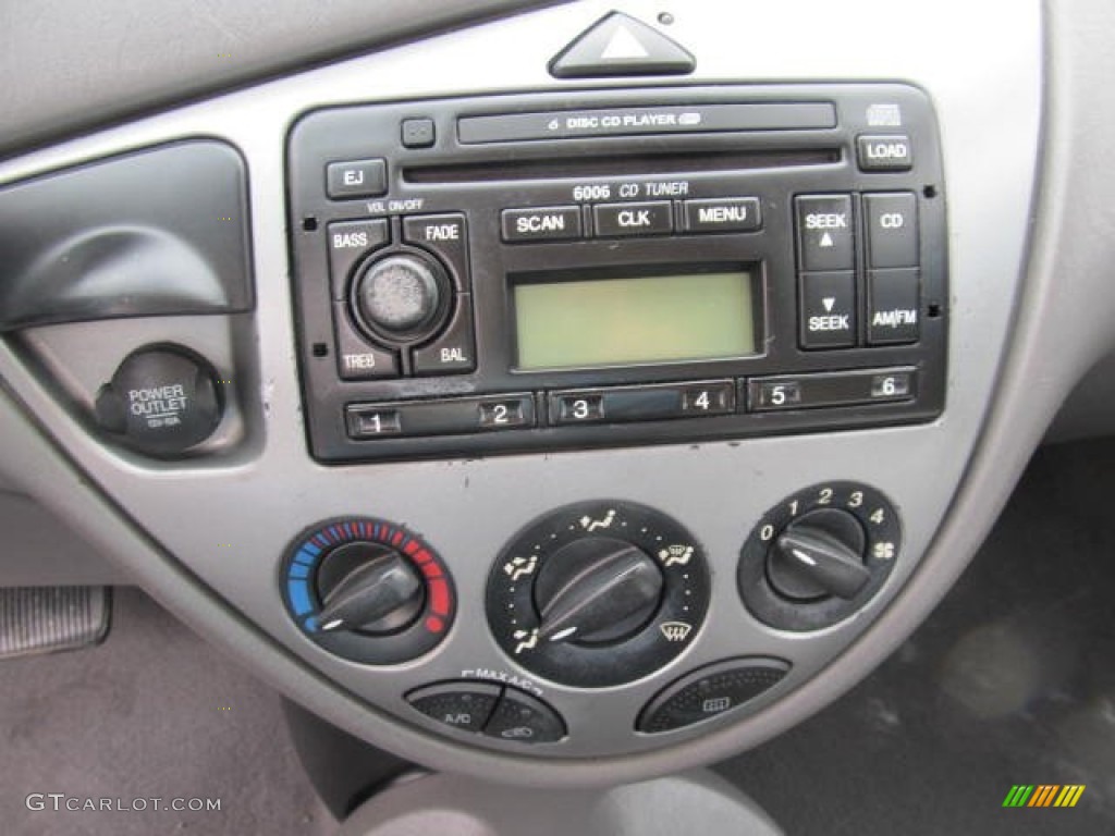 2003 Focus ZX3 Coupe - Liquid Grey Metallic / Medium Graphite photo #12