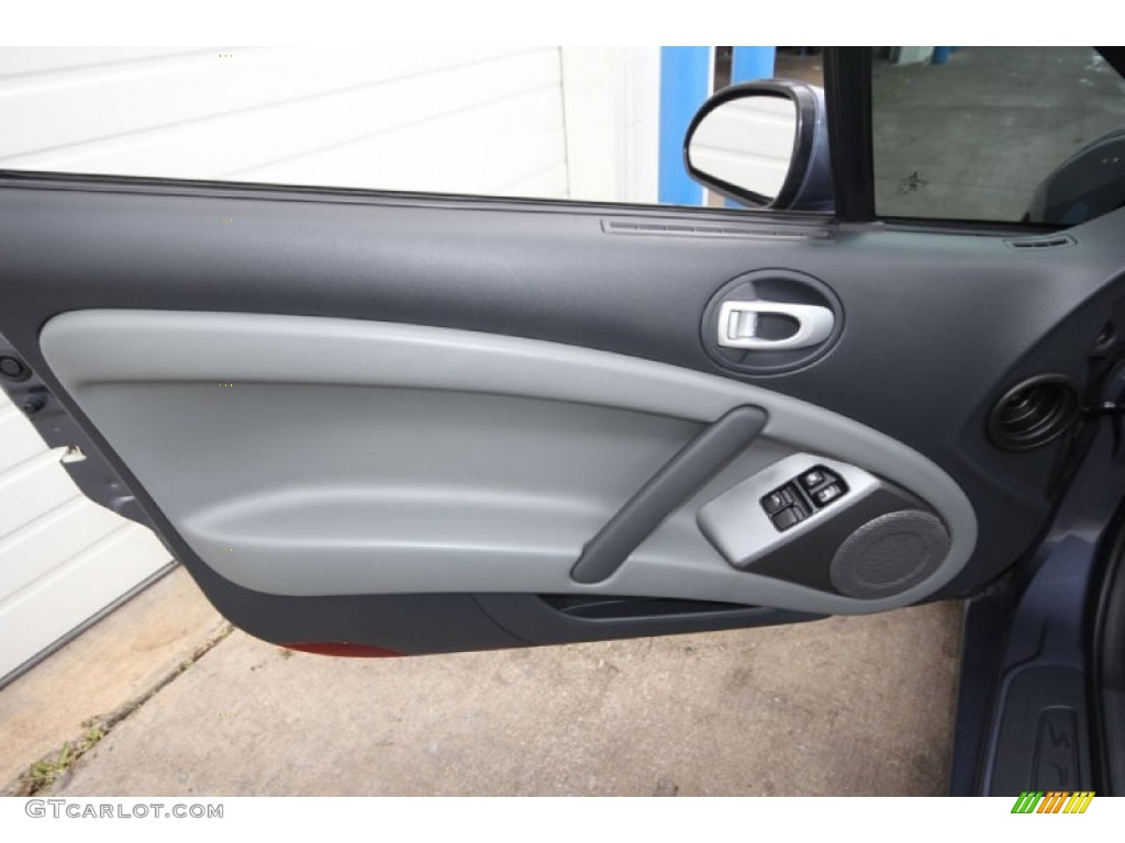 2007 Mitsubishi Eclipse Spyder GT Medium Gray Door Panel Photo #62440837