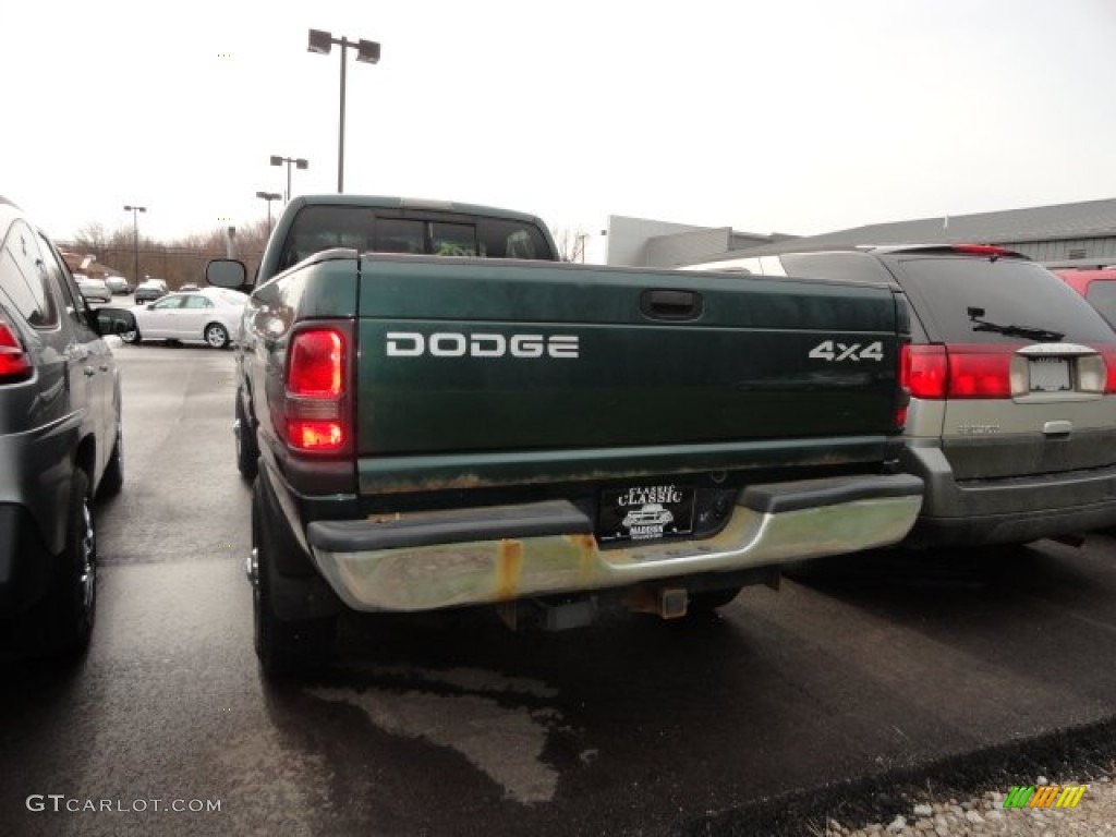 2001 Ram 2500 ST Regular Cab 4x4 - Forest Green Pearl / Agate photo #4