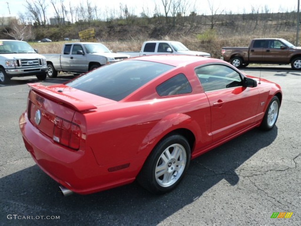 2007 Mustang GT Premium Coupe - Torch Red / Dark Charcoal photo #2