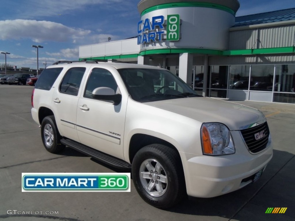 2011 Yukon SLT 4x4 - White Diamond Tintcoat / Ebony photo #1