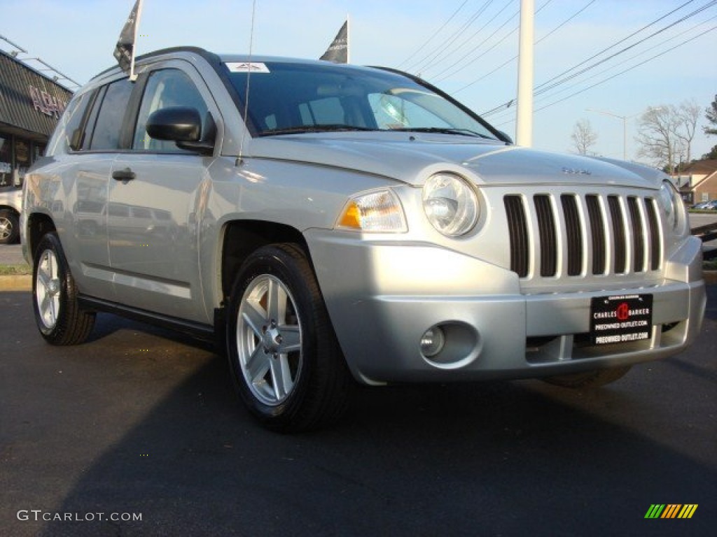 2007 Compass Sport - Bright Silver Metallic / Pastel Slate Gray photo #1