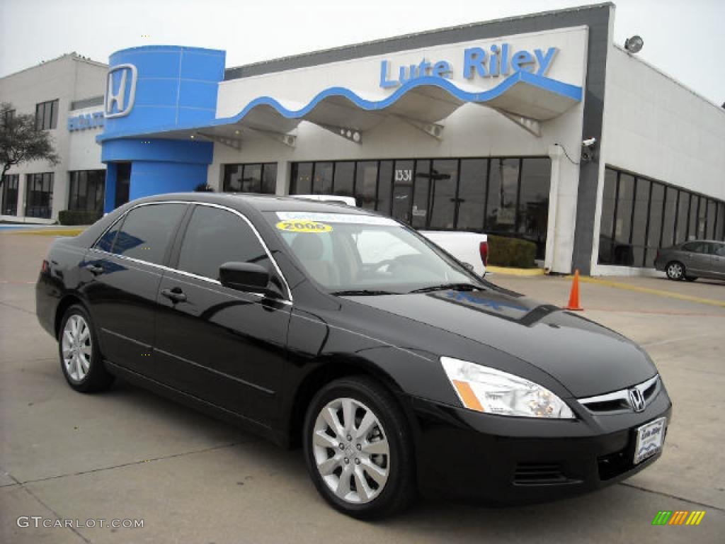 2006 Accord LX V6 Sedan - Nighthawk Black Pearl / Ivory photo #1