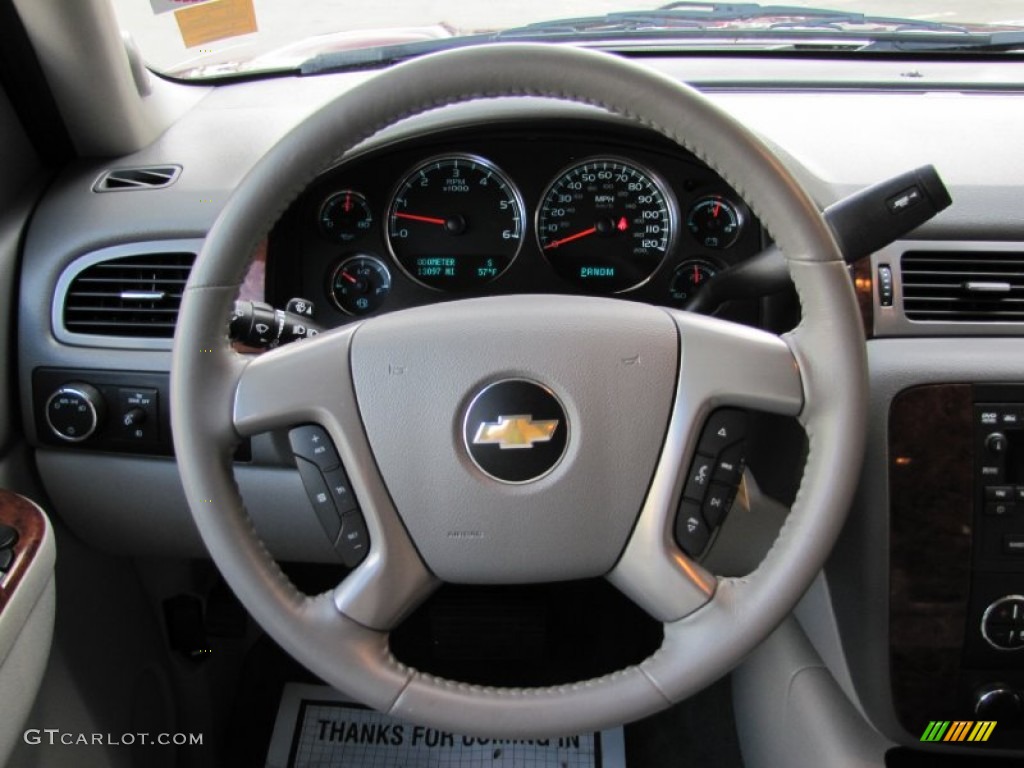 2011 Chevrolet Suburban LT 4x4 Light Titanium/Dark Titanium Steering Wheel Photo #62452506