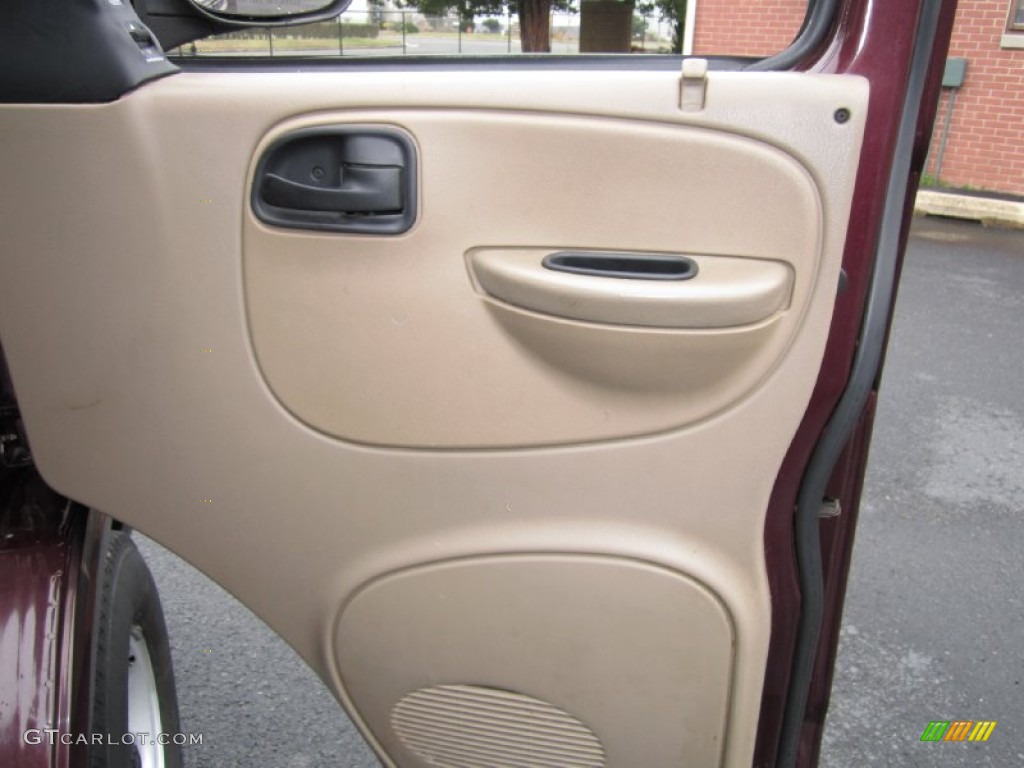 2003 Dodge Ram Van 1500 Cargo Door Panel Photos