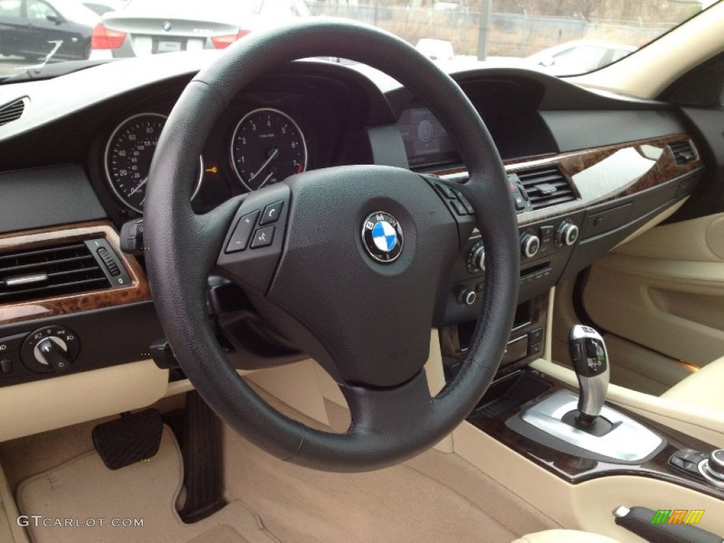 2009 BMW 5 Series 528xi Sedan Beige Steering Wheel Photo #62457409