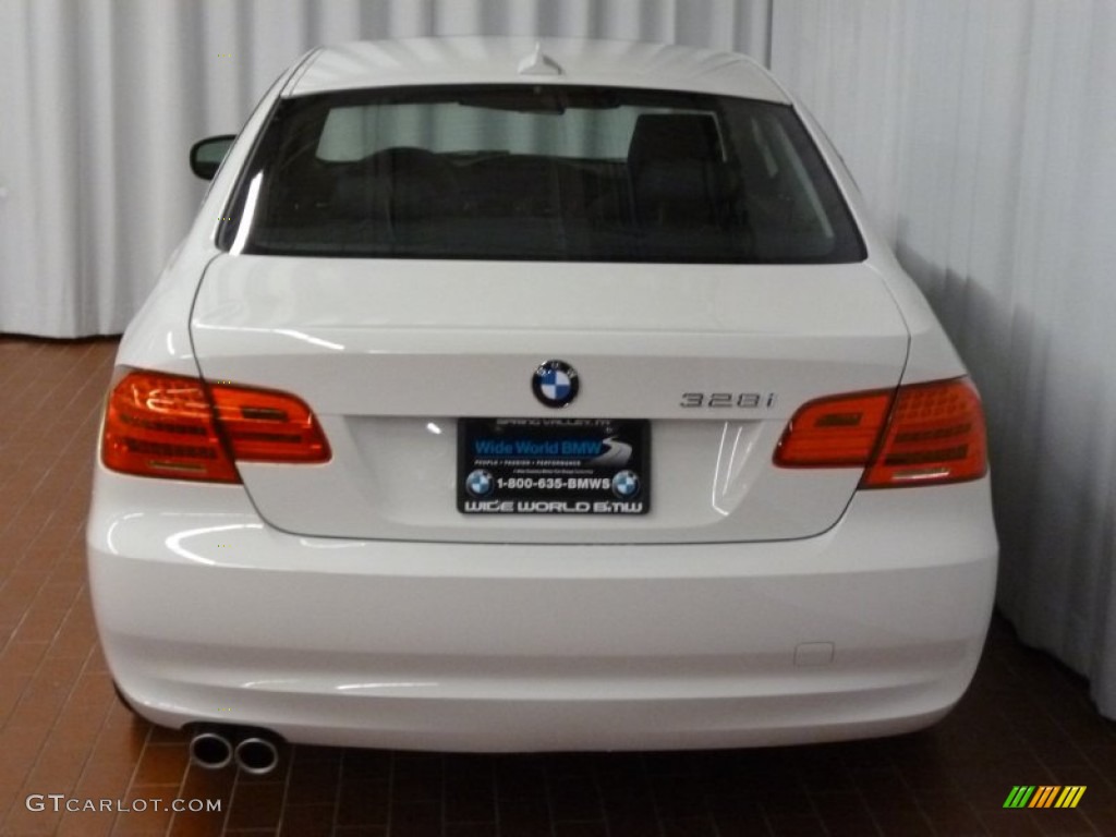 2012 3 Series 328i xDrive Coupe - Alpine White / Black photo #5