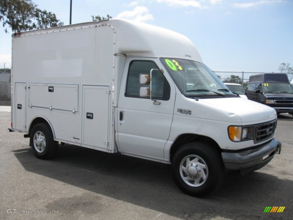 Oxford White 2003 Ford E Series Cutaway E350 Commercial Utility Truck Exterior Photo #62459203