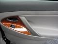 Black - Camry XLE V6 Photo No. 26