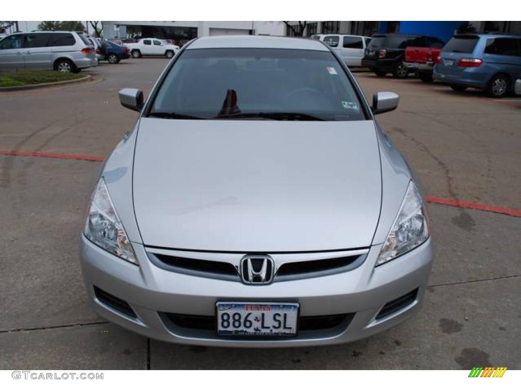 2006 Accord SE Sedan - Alabaster Silver Metallic / Black photo #2
