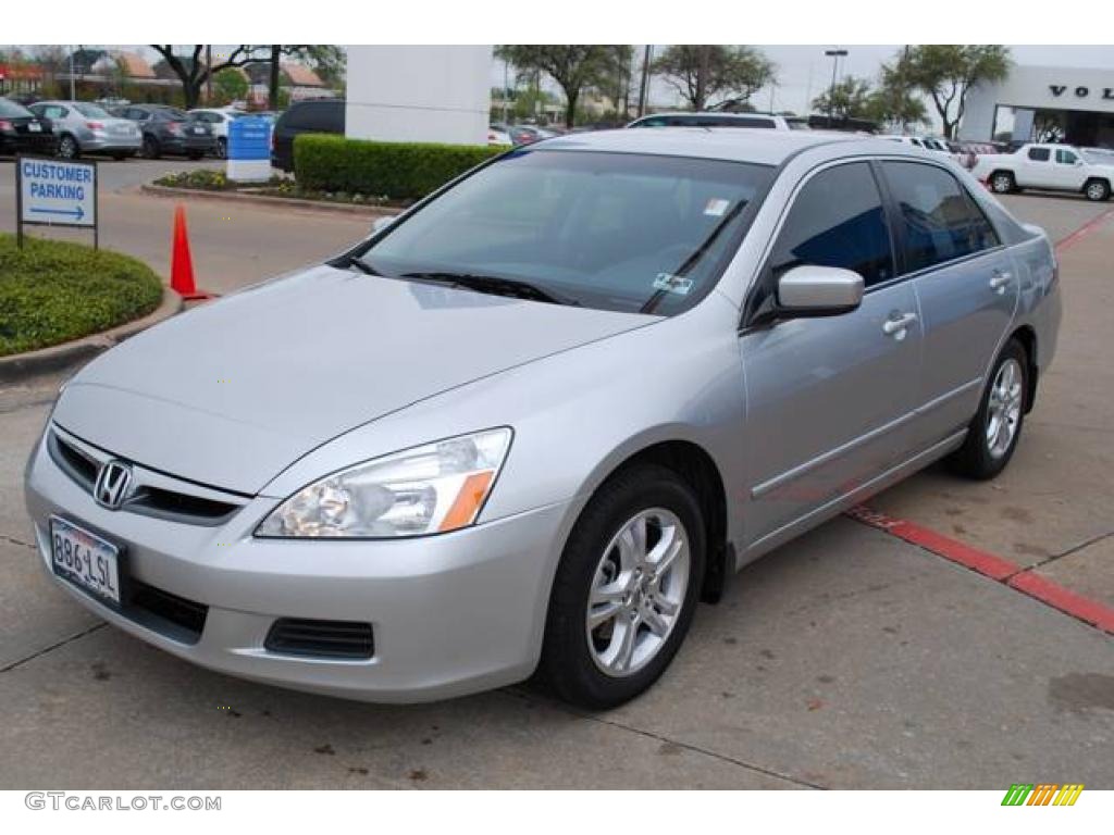 2006 Accord SE Sedan - Alabaster Silver Metallic / Black photo #3