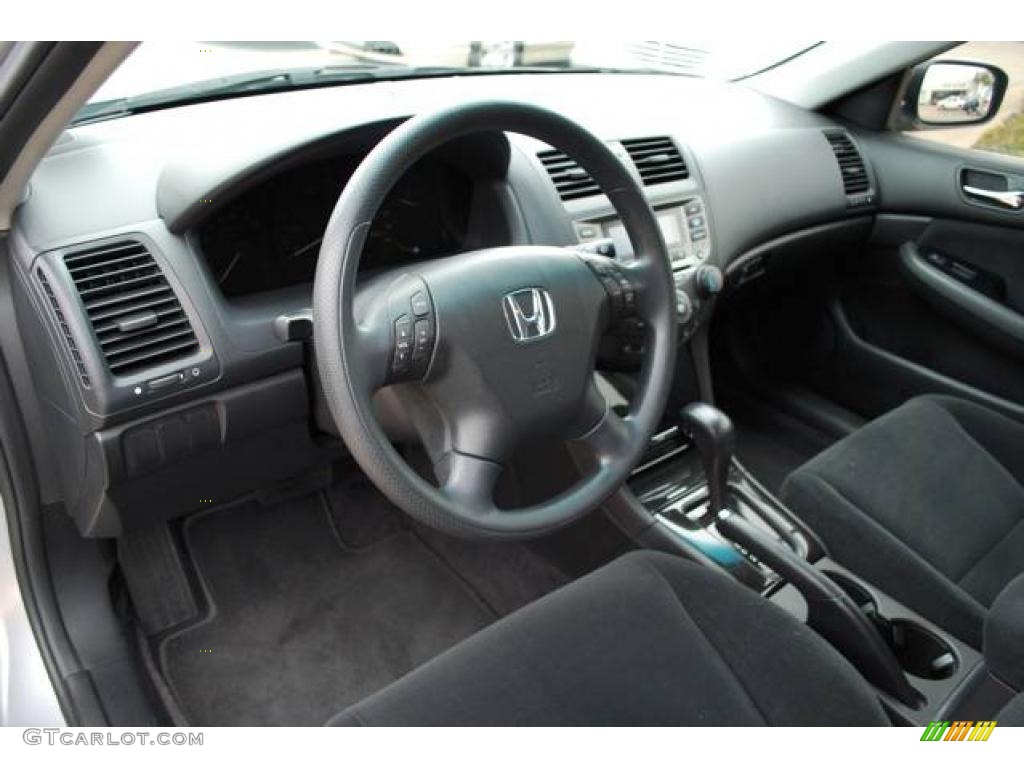2006 Accord SE Sedan - Alabaster Silver Metallic / Black photo #15