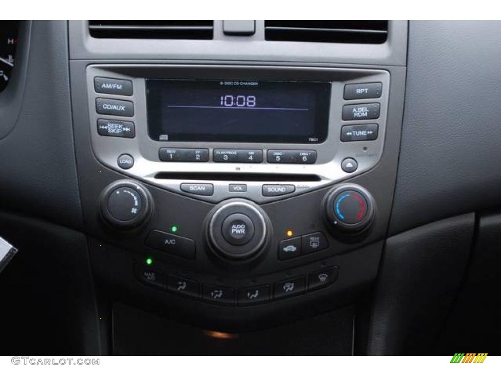 2006 Accord SE Sedan - Alabaster Silver Metallic / Black photo #19