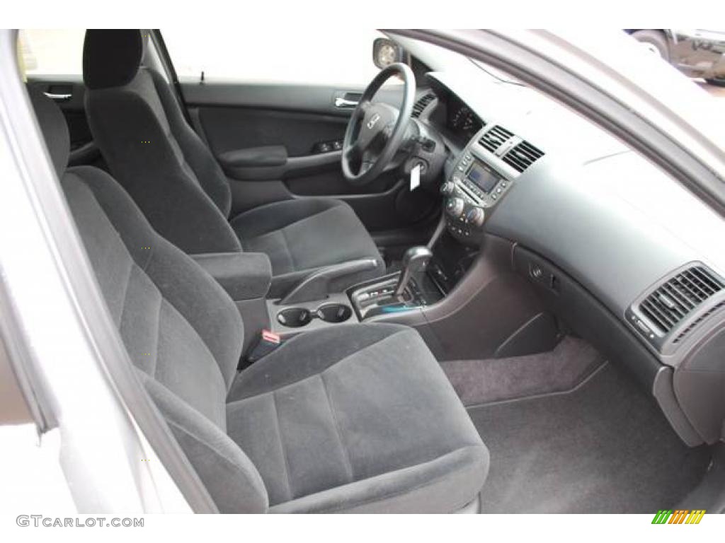 2006 Accord SE Sedan - Alabaster Silver Metallic / Black photo #22