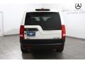Alaska White - LR3 V8 HSE Photo No. 4