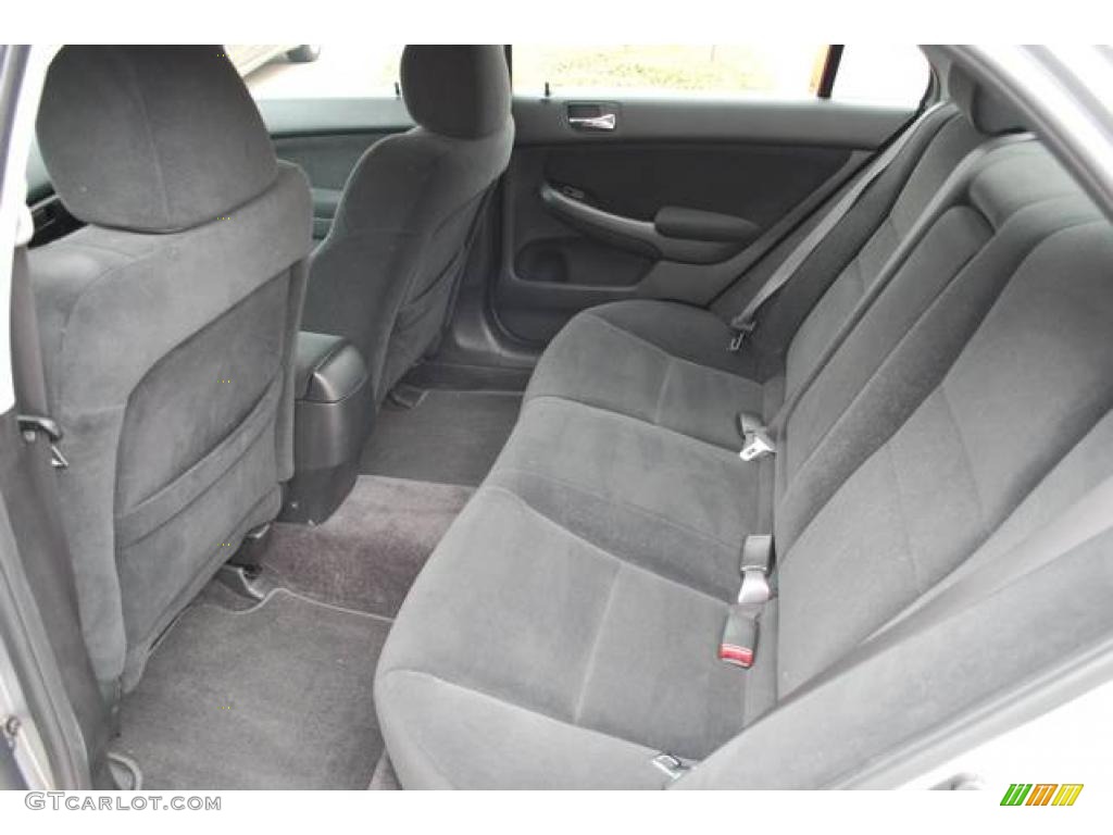 2006 Accord SE Sedan - Alabaster Silver Metallic / Black photo #29