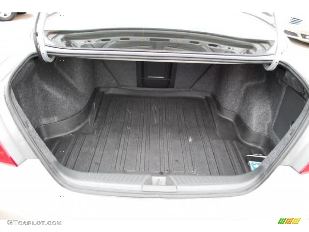 2006 Accord SE Sedan - Alabaster Silver Metallic / Black photo #36
