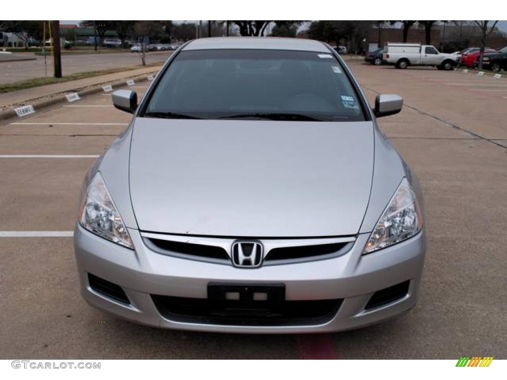 2006 Accord LX Sedan - Alabaster Silver Metallic / Black photo #2