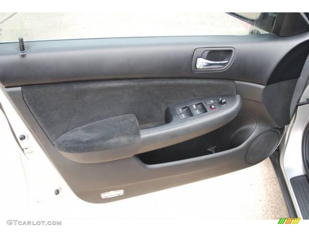 2006 Accord LX Sedan - Alabaster Silver Metallic / Black photo #10
