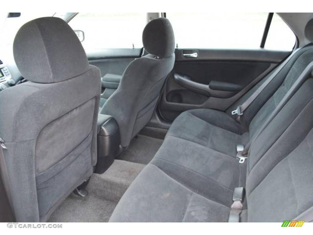 2006 Accord LX Sedan - Alabaster Silver Metallic / Black photo #15
