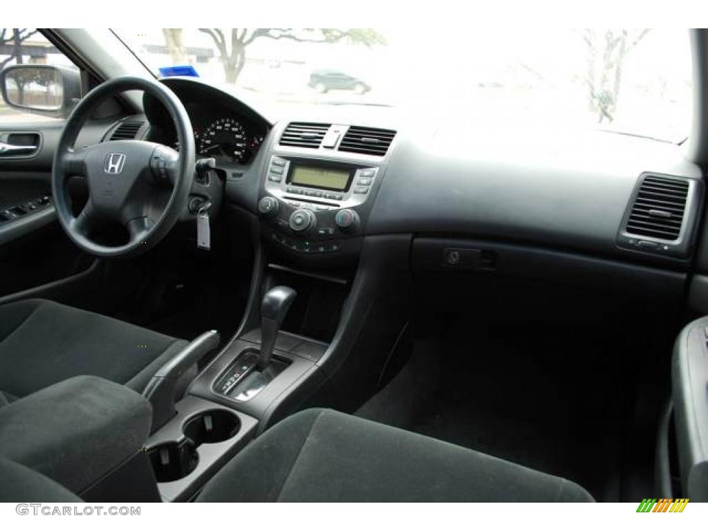 2006 Accord LX Sedan - Alabaster Silver Metallic / Black photo #25