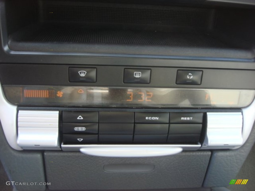 2006 Porsche Cayenne Tiptronic Controls Photo #62465089