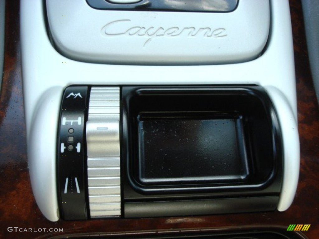 2006 Porsche Cayenne Tiptronic Controls Photo #62465101