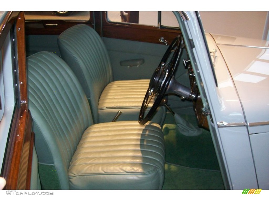 1947 Jaguar Mark IV 4 Door Saloon Interior Color Photos