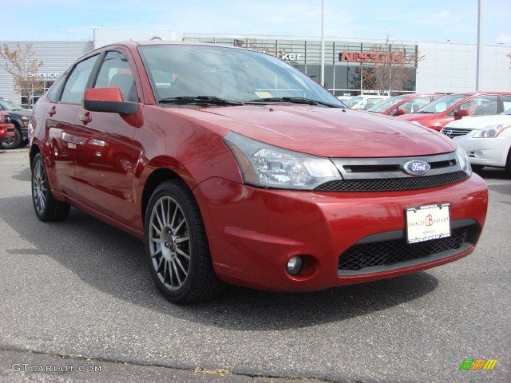 2010 Focus SES Sedan - Sangria Red Metallic / Charcoal Black photo #1