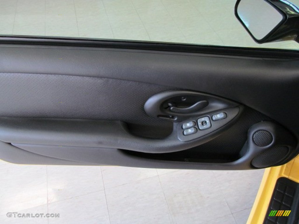 2002 Pontiac Firebird Trans Am WS-6 Coupe Ebony Black Door Panel Photo #62469606