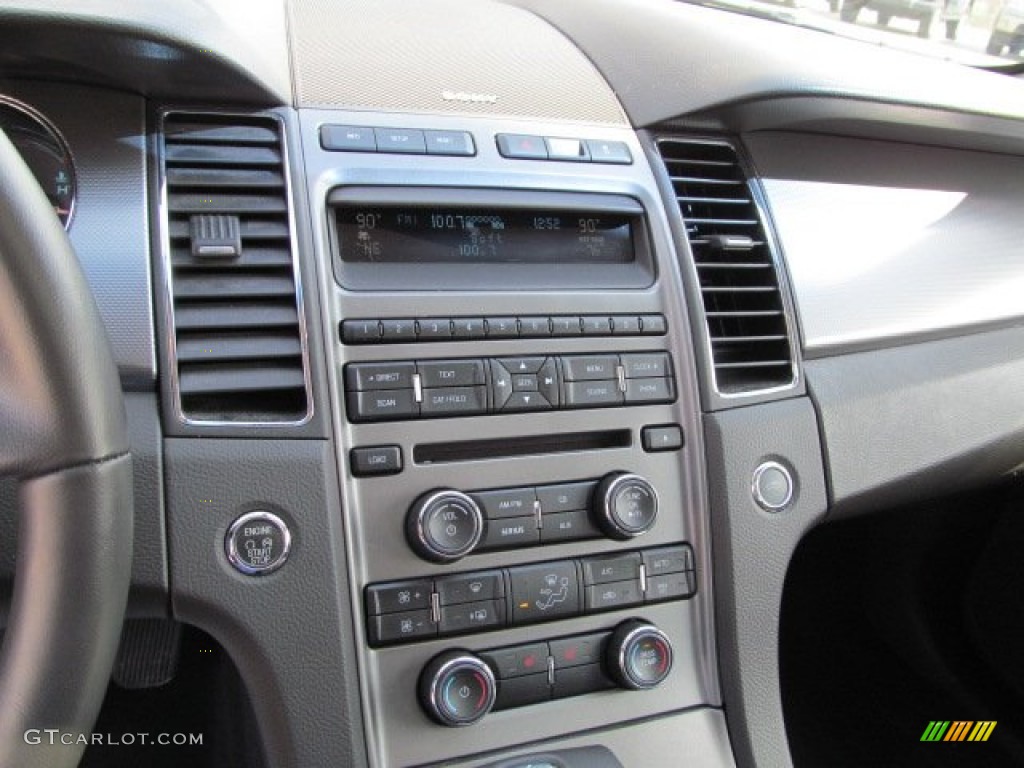 2010 Ford Taurus SEL Controls Photo #62474422