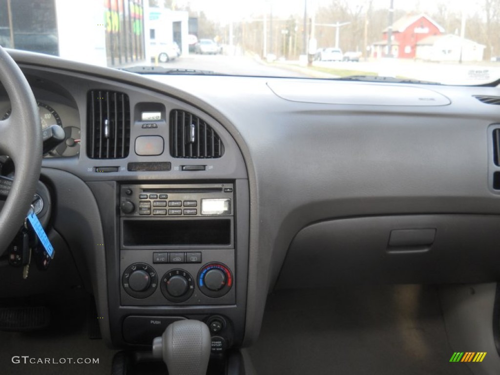 2004 Elantra GLS Sedan - Nordic White / Beige photo #19