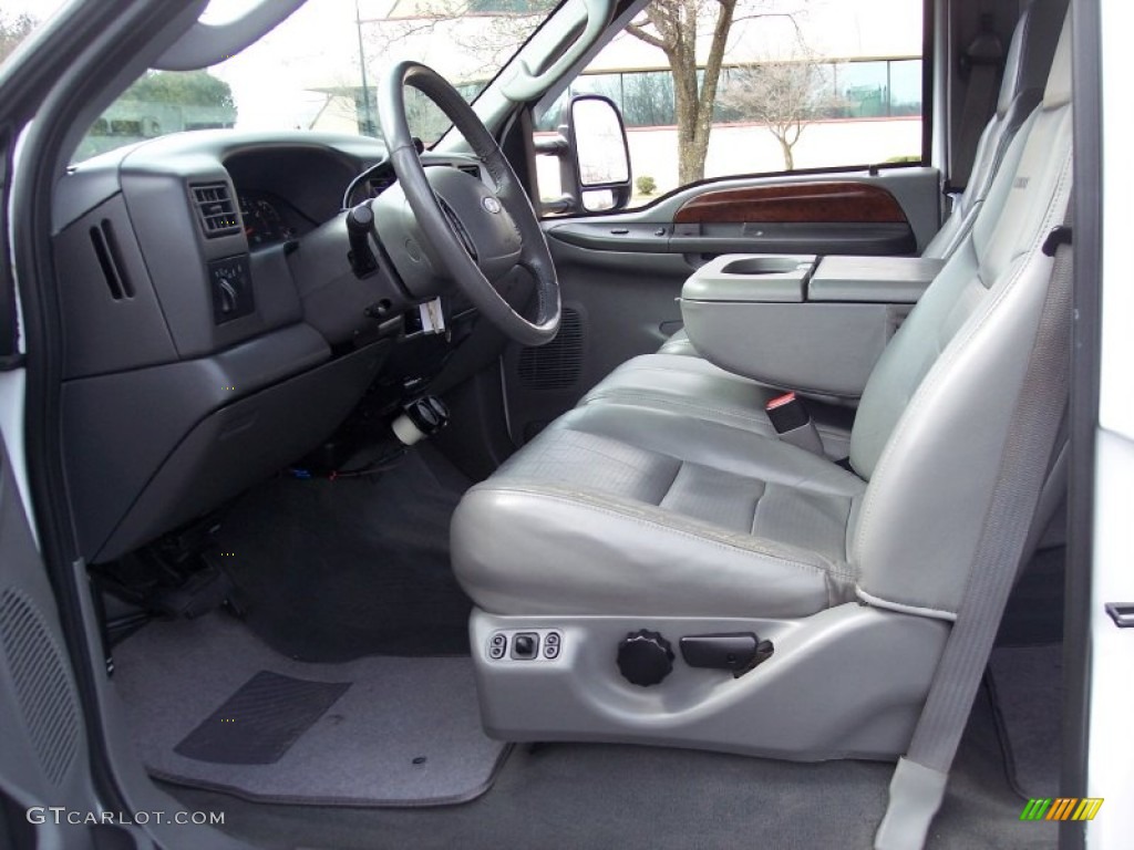 Medium Flint Interior 2003 Ford F450 Super Duty Lariat Crew Cab 5th Wheel Photo #62481178