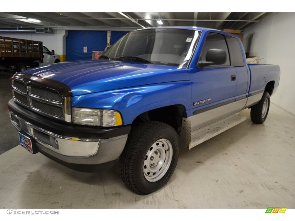 1999 Ram 1500 SLT Extended Cab 4x4 - Intense Blue Pearl / Mist Gray photo #6