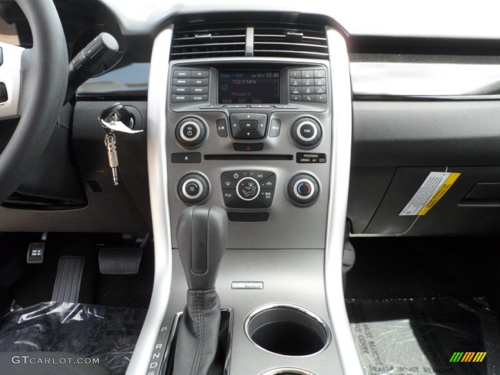 2013 Ford Edge SE Controls Photo #62489704