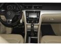 Black - Passat 2.5L SE Photo No. 18