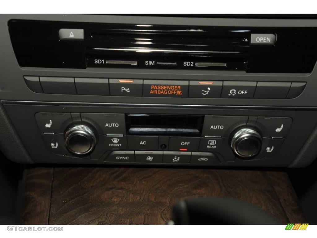 2012 Audi A7 3.0T quattro Prestige Controls Photo #62493224